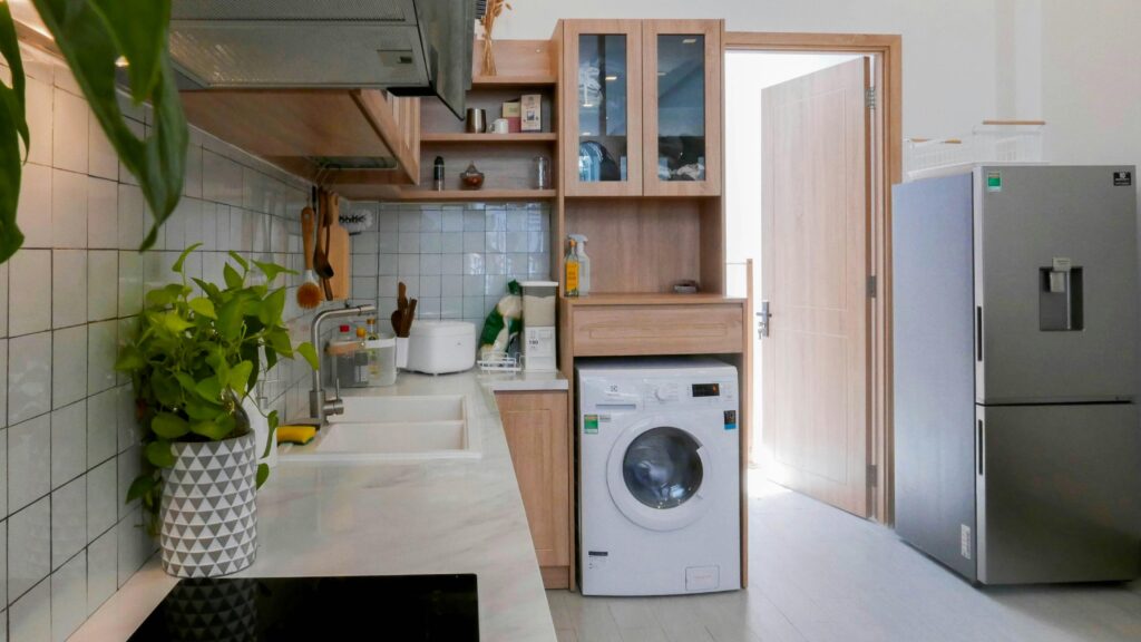 Waarom je wasmachine het altijd begeeft op ongelegen momenten: defecte trommel, wateroverlast en centrifugeproblemen