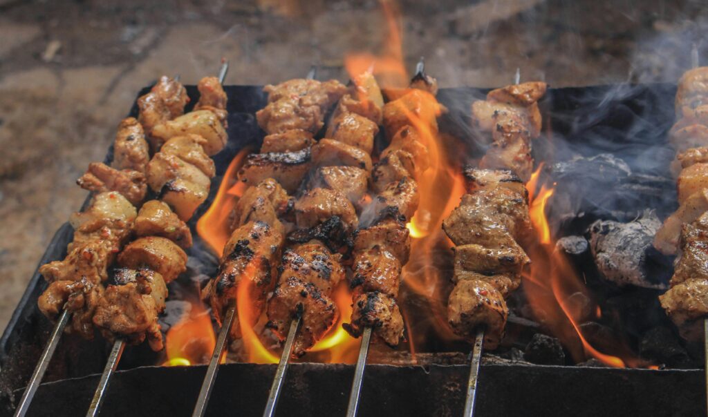 Smaakexplosie met BBQ-vlees uit Zoetermeer - Professionele grill service met ambachtelijke sauzen